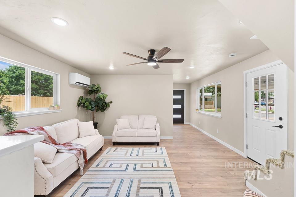 625 West 6th Street Weiser, ID 83672 - Photo 3 of 35