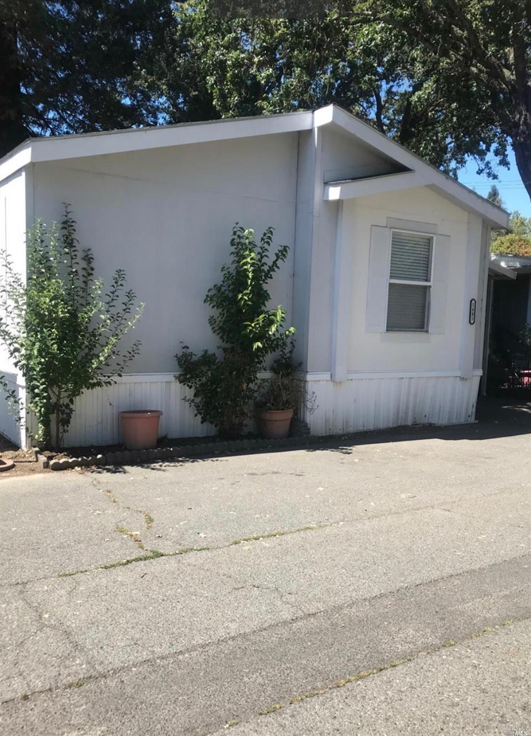 a front view of house with yard