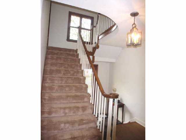 2630 Henthorn Road Columbus, OH 43221 - Photo 10 of 10