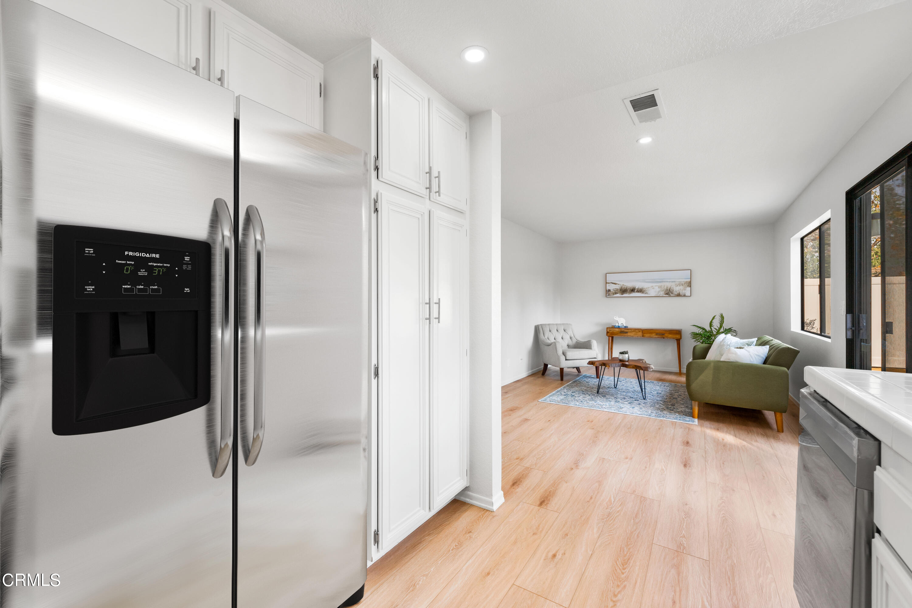24 Silkberry Irvine, CA 92614 - Photo 14 of 33 a living room with furniture