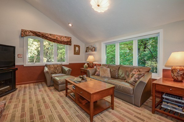 25 Garvey Road Framingham, MA 01701 - Photo 12 of 29