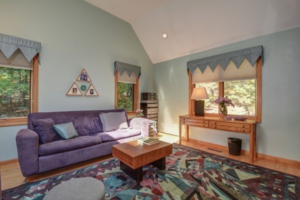 25 Garvey Road Framingham, MA 01701 - Photo 5 of 29