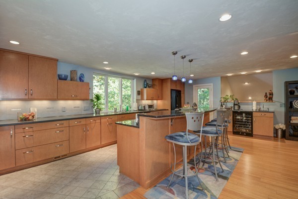 25 Garvey Road Framingham, MA 01701 - Photo 8 of 29