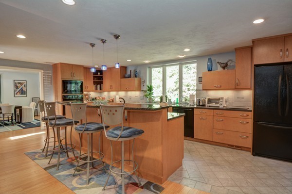 25 Garvey Road Framingham, MA 01701 - Photo 9 of 29