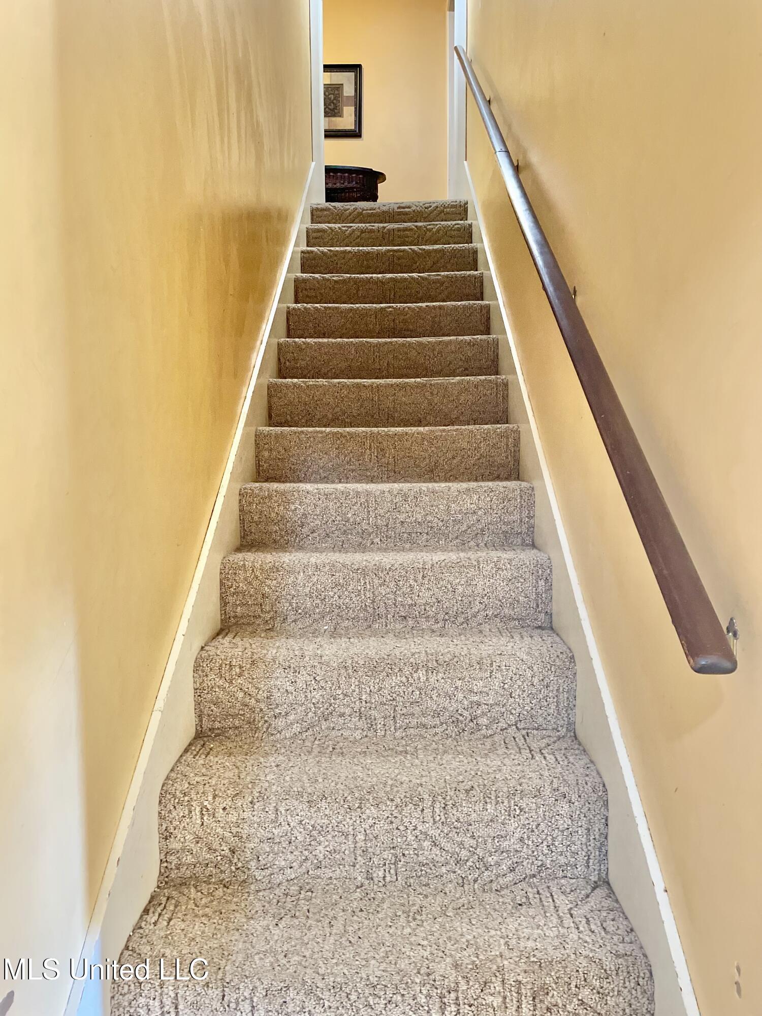 302 Mulberry Lane Quitman, MS 39355 - Photo 8 of 8 Stairs