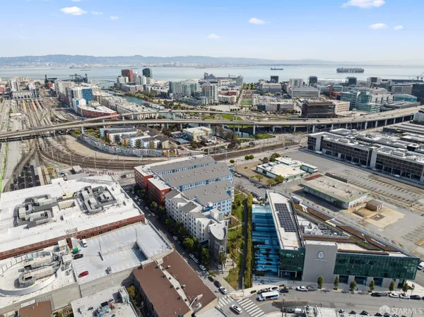 a picture of city view