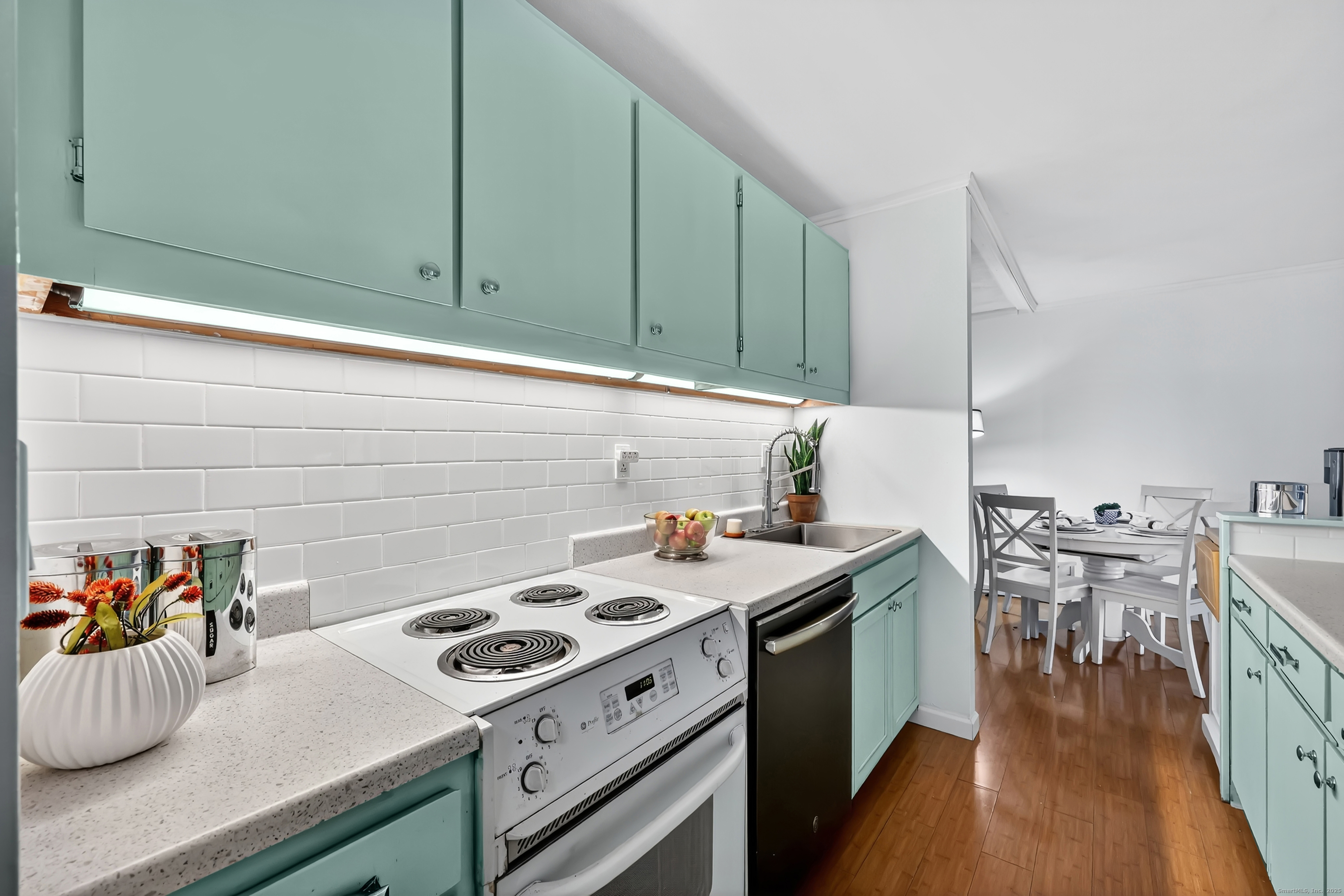 1 Gold Street, Unit 11D Hartford, CT 06103 - Photo 11 of 27