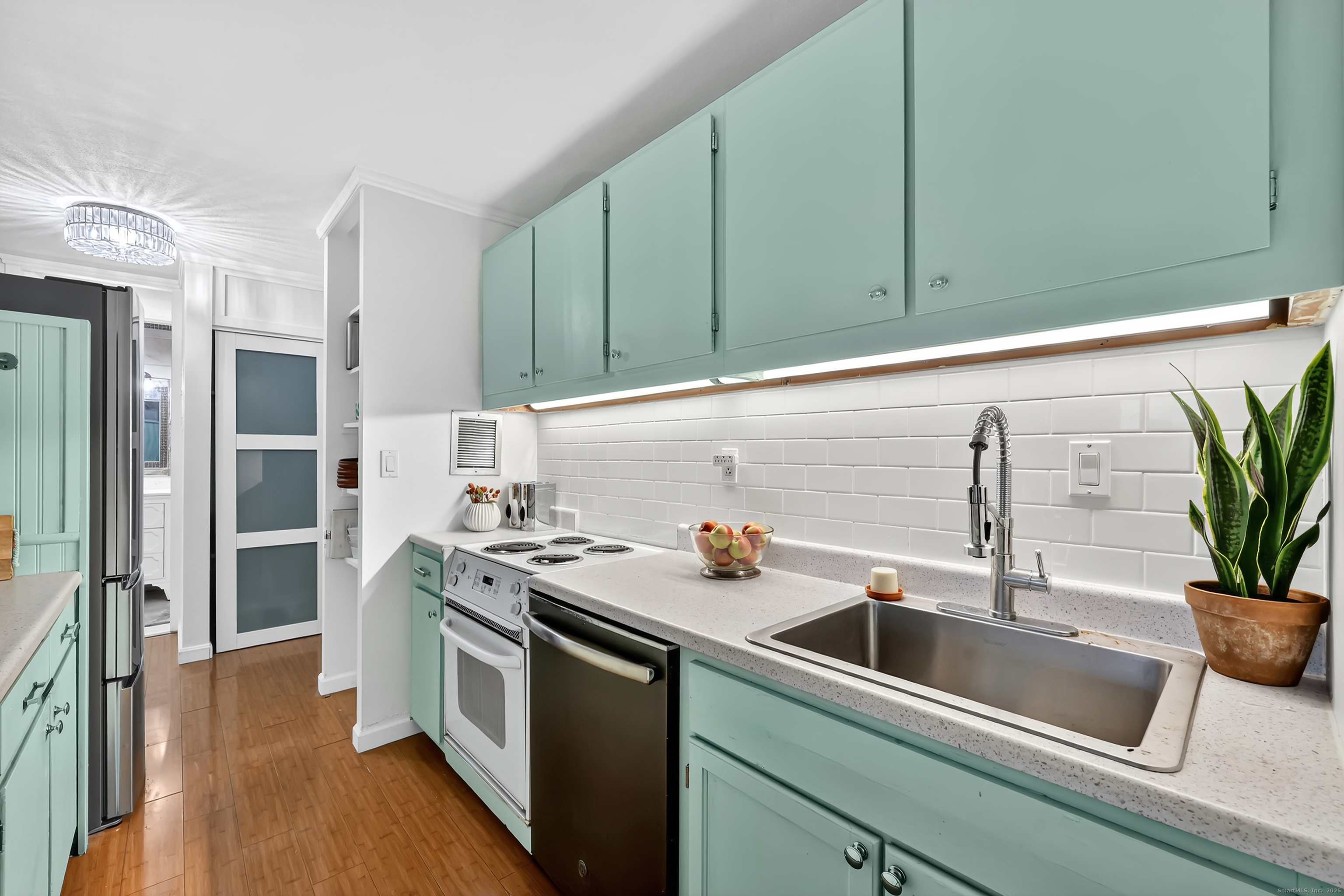 1 Gold Street, Unit 11D Hartford, CT 06103 - Photo 9 of 27