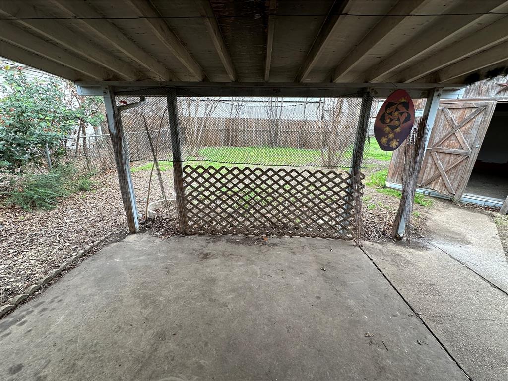 309 Southwest Murphy Road Burleson, TX 76028 - Photo 13 of 14
