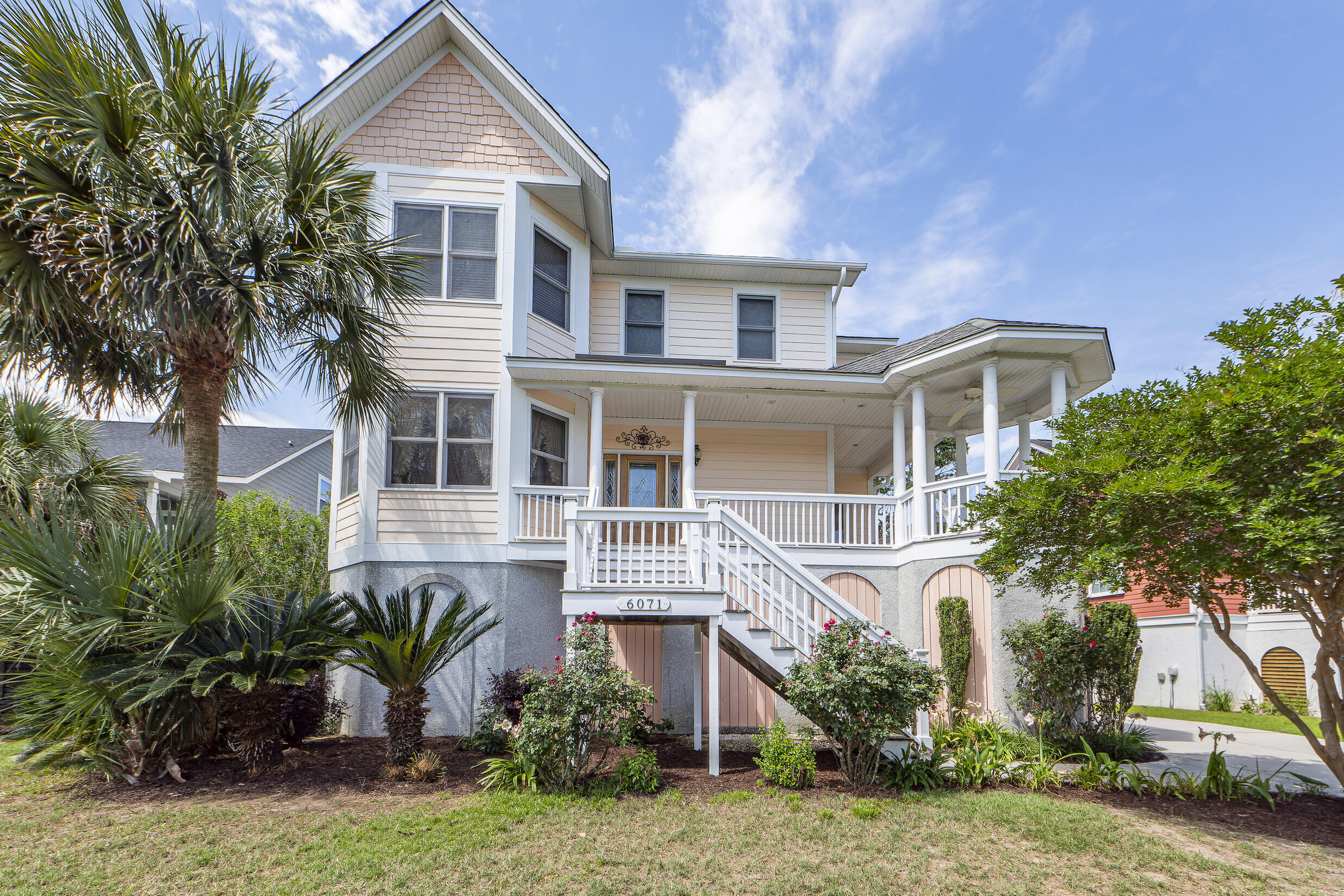 6071 Jacob's Point Boulevard Ravenel, SC 29470 - Photo 1 of 85 01