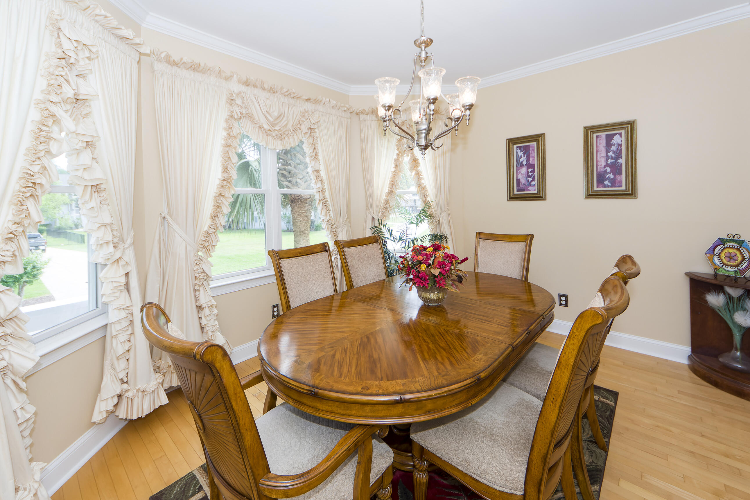 6071 Jacob's Point Boulevard Ravenel, SC 29470 - Photo 19 of 85 10