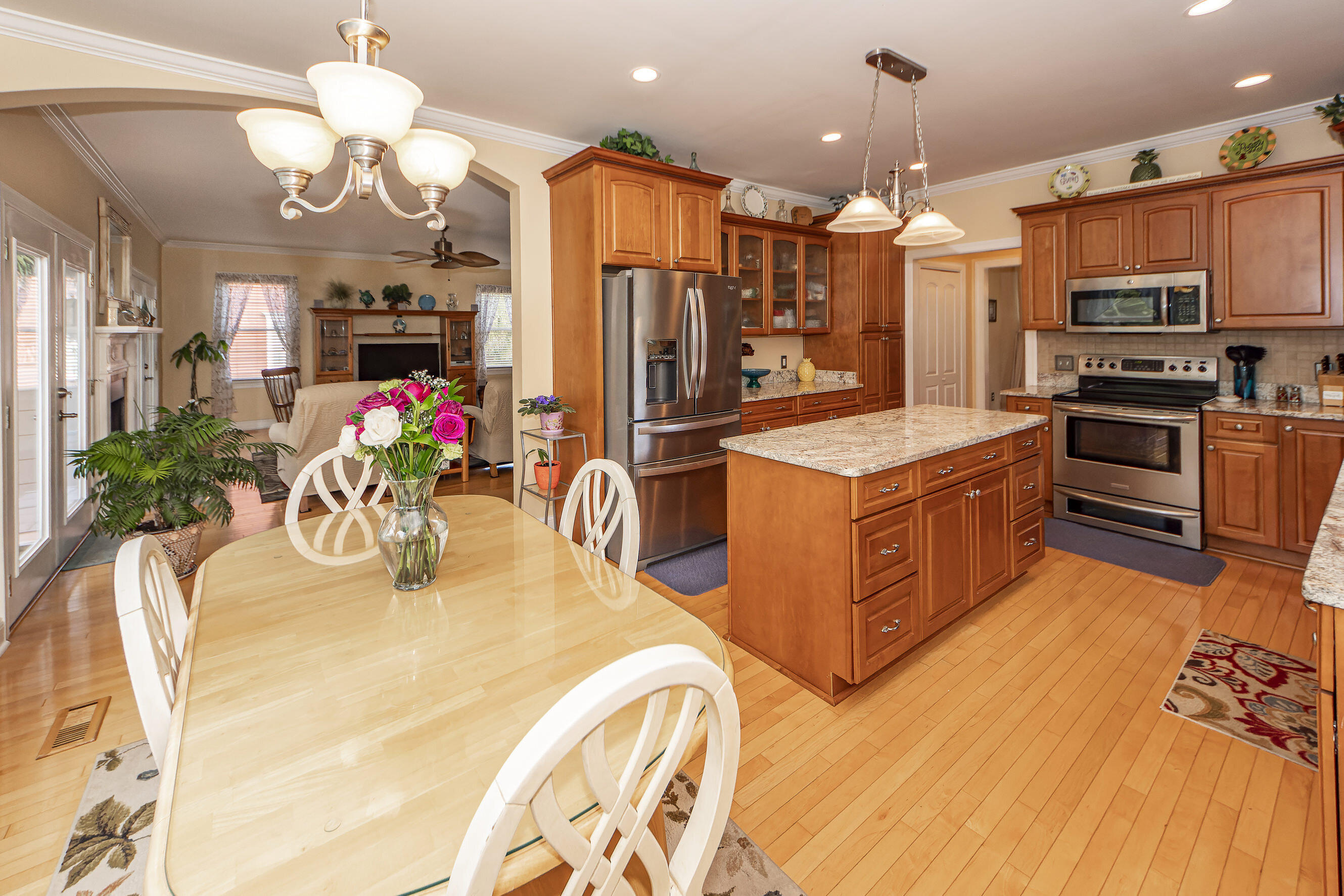 6071 Jacob's Point Boulevard Ravenel, SC 29470 - Photo 2 of 85 22