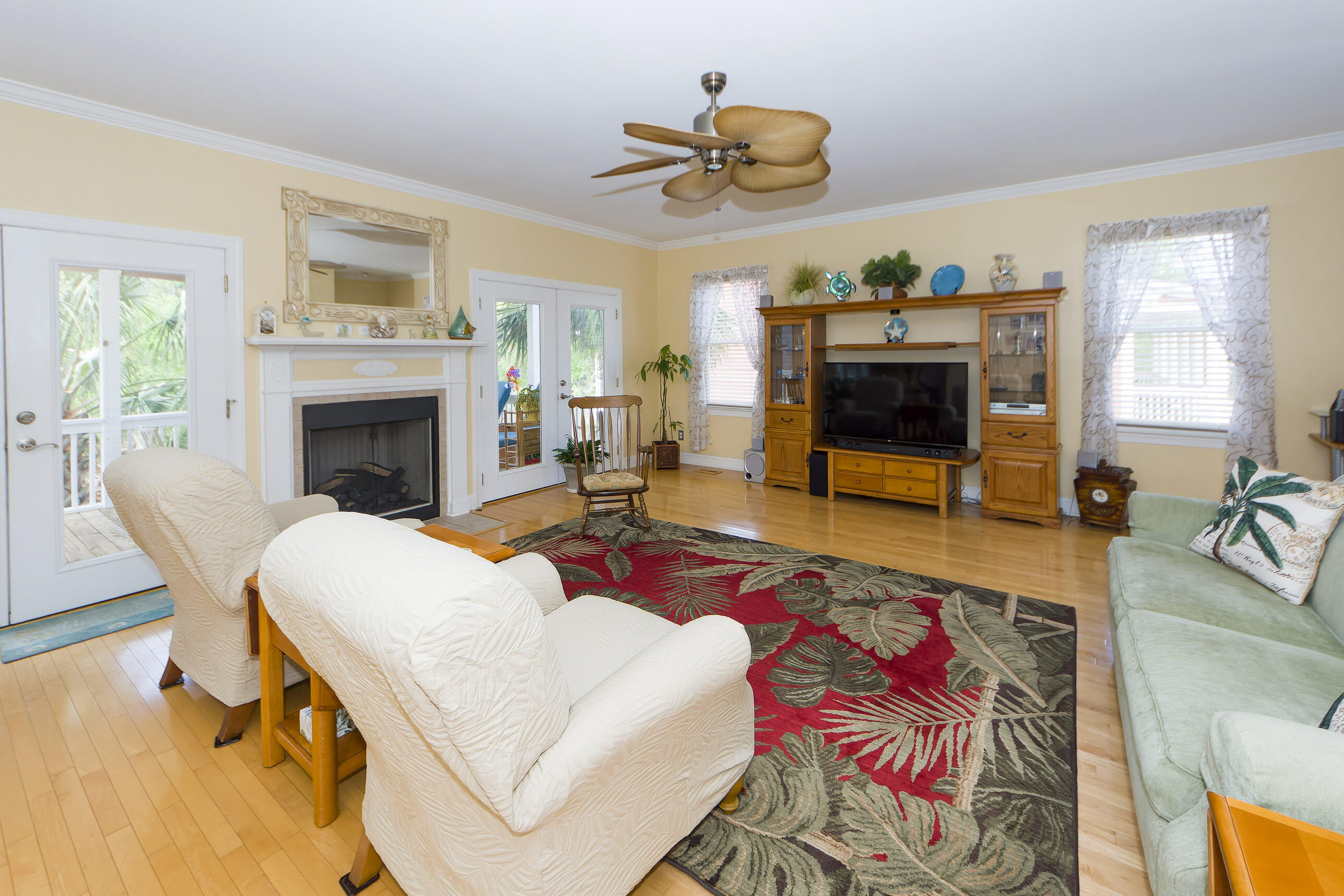 6071 Jacob's Point Boulevard Ravenel, SC 29470 - Photo 21 of 85 13