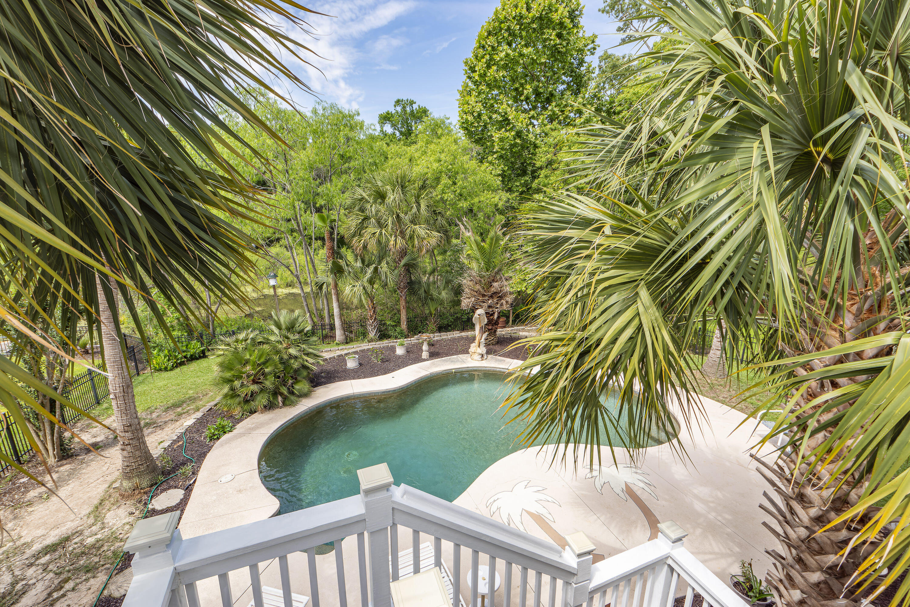 6071 Jacob's Point Boulevard Ravenel, SC 29470 - Photo 3 of 85 35