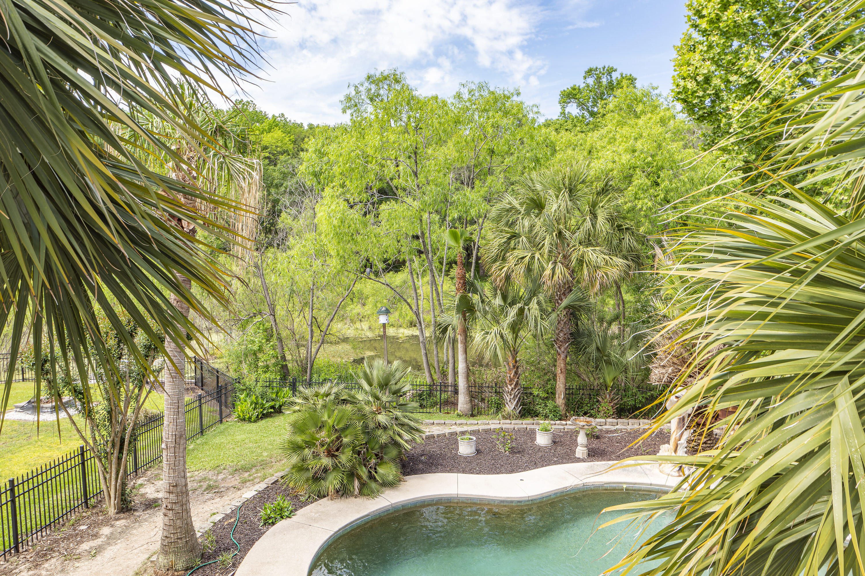 6071 Jacob's Point Boulevard Ravenel, SC 29470 - Photo 40 of 85 36