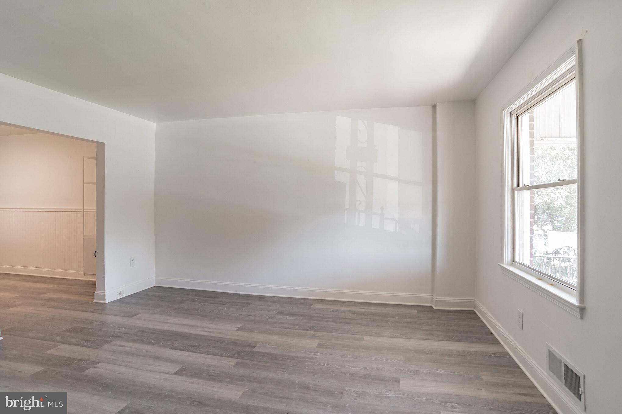 19 South Hawthorne Road Baltimore, MD 21220 - Photo 5 of 27 Gallery Image 5