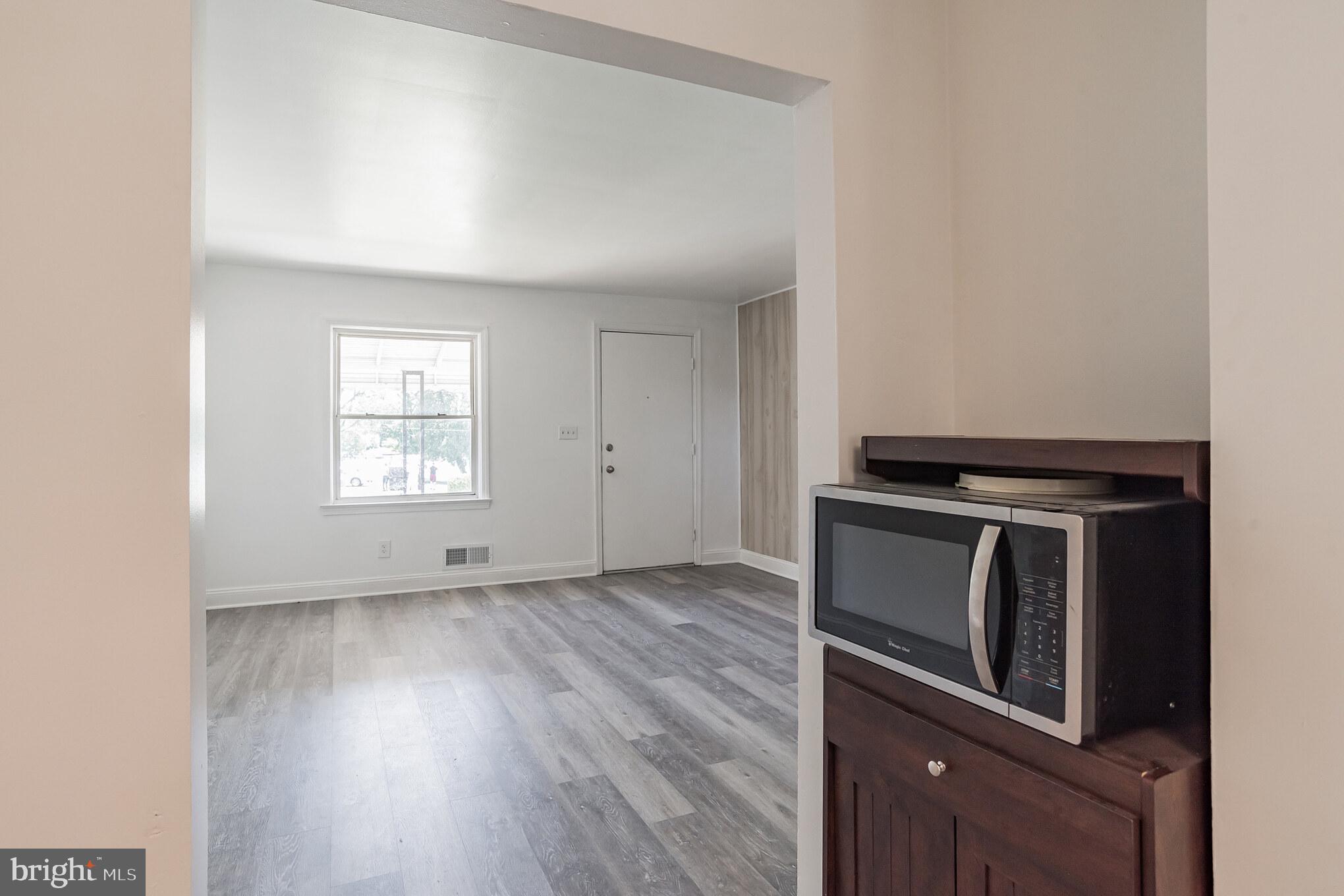 19 South Hawthorne Road Baltimore, MD 21220 - Photo 9 of 27 Gallery Image 9