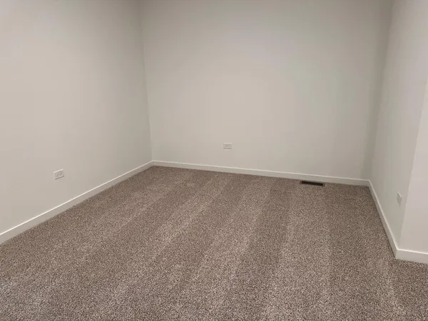 $2,650 | 2270 Barbera Drive, Oswego, IL 60543