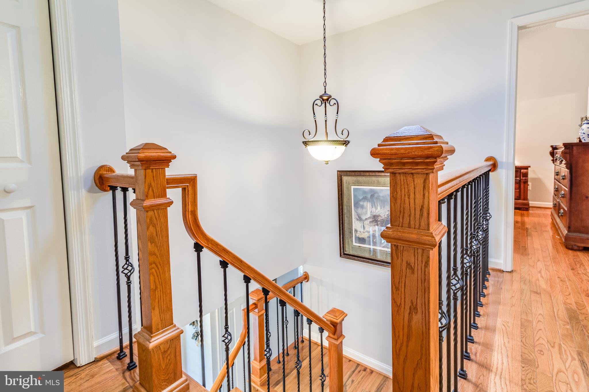 159 Choptank Road Stafford, VA 22556 - Photo 8 of 42 Second level stairway