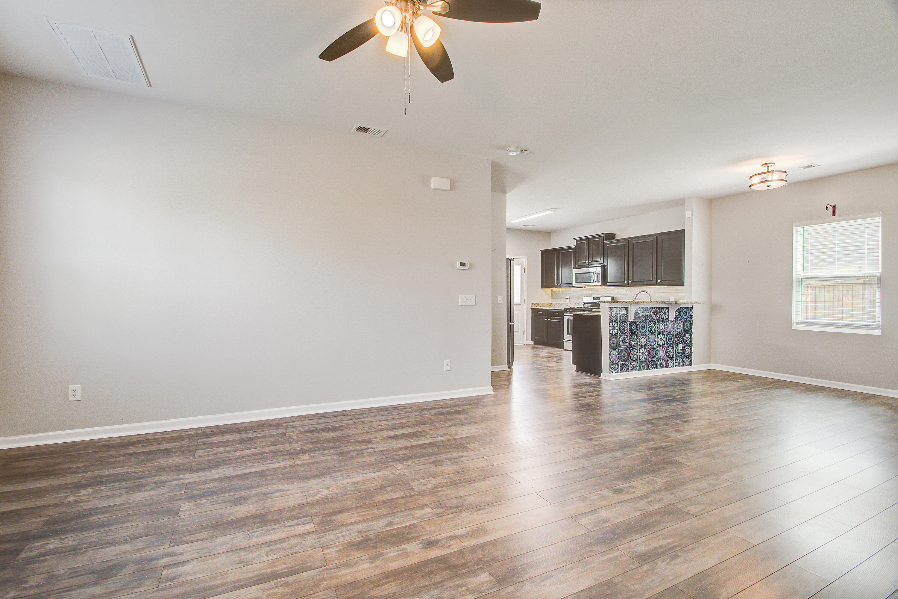 411 Ridgedale Road Summerville, SC 29486 - Photo 8 of 32 411 (8)
