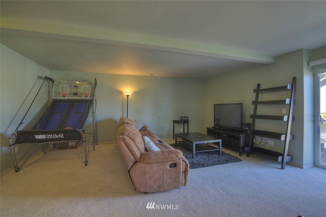 14525 Southeast 188 Way Renton, WA 98058 - Photo 12 of 17 Gallery Image 12