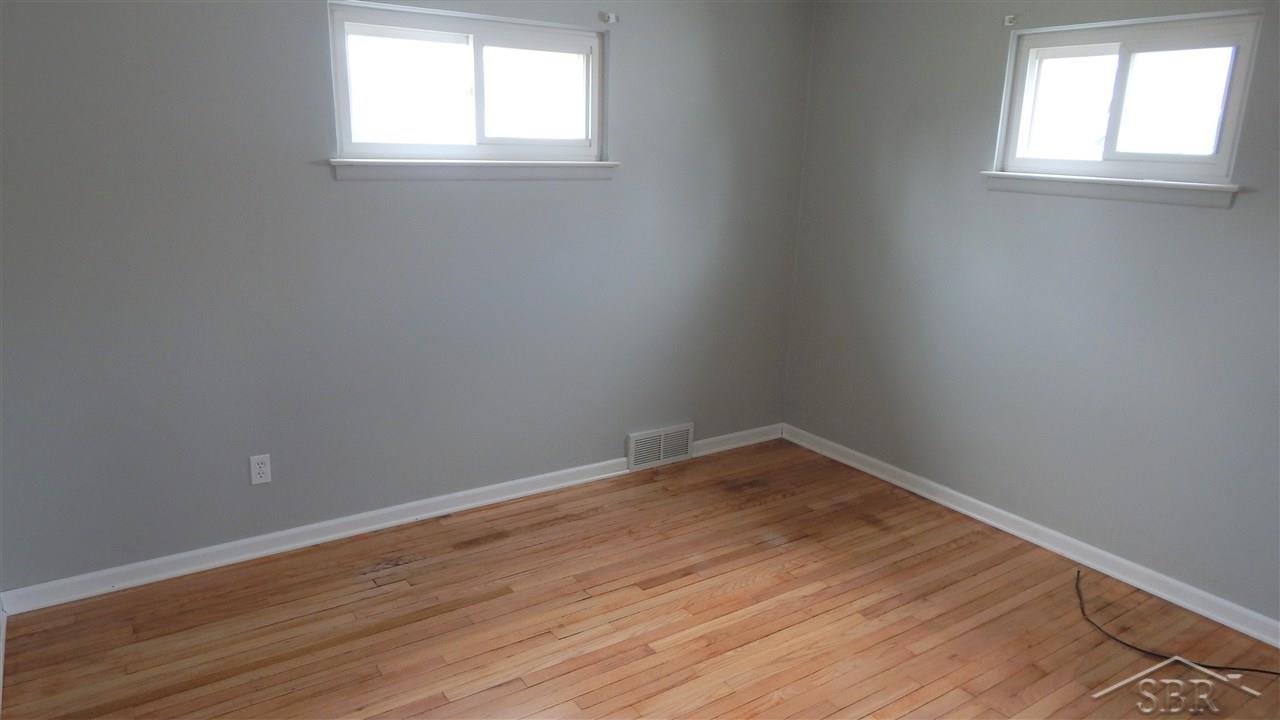 2337 Anderson Road Saginaw, MI 48603 - Photo 10 of 26 50038377-9.JPG