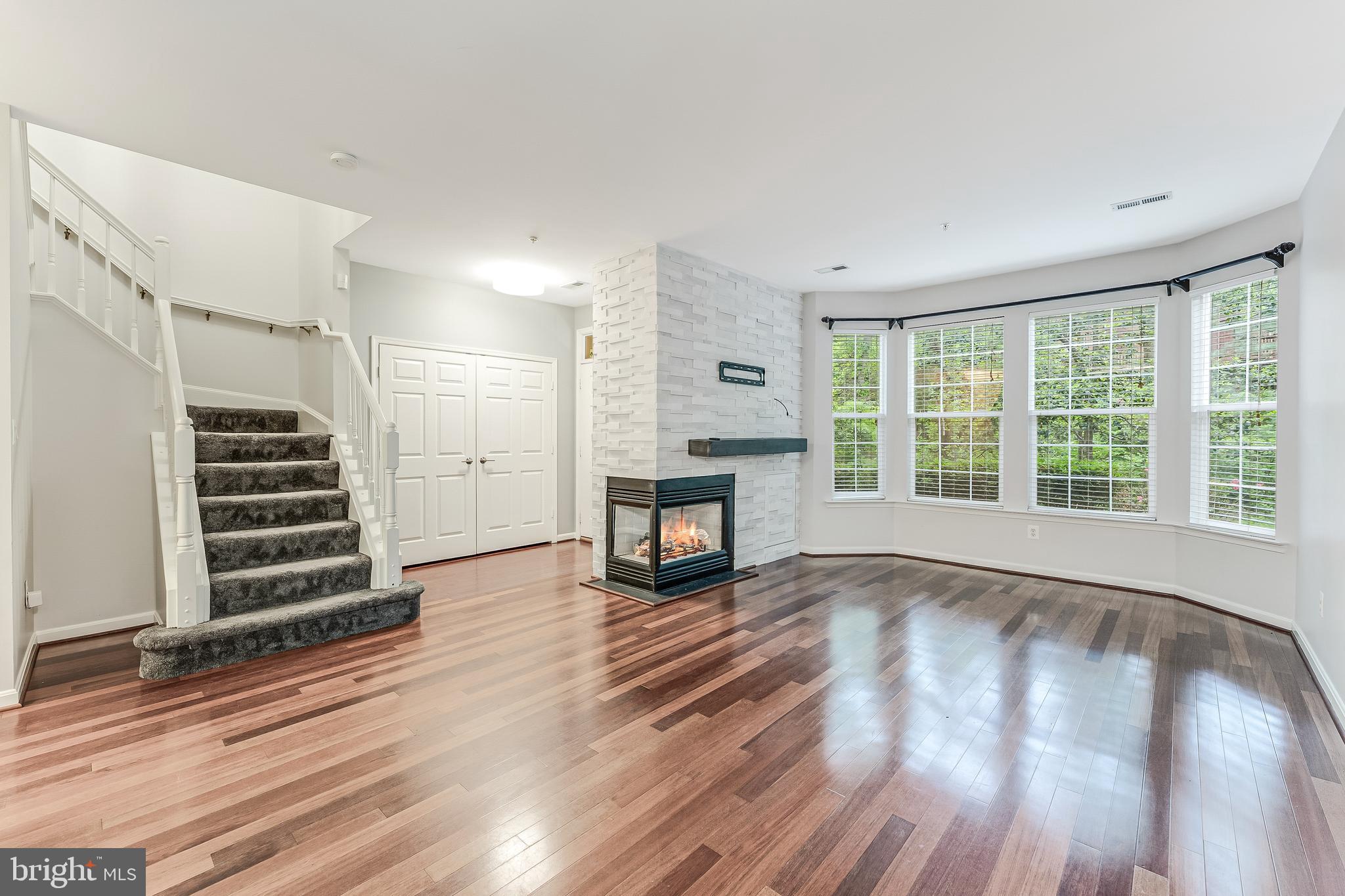 11407 T Gate Hill Place, Unit 112 Reston, VA 20194 - Photo 5 of 25
