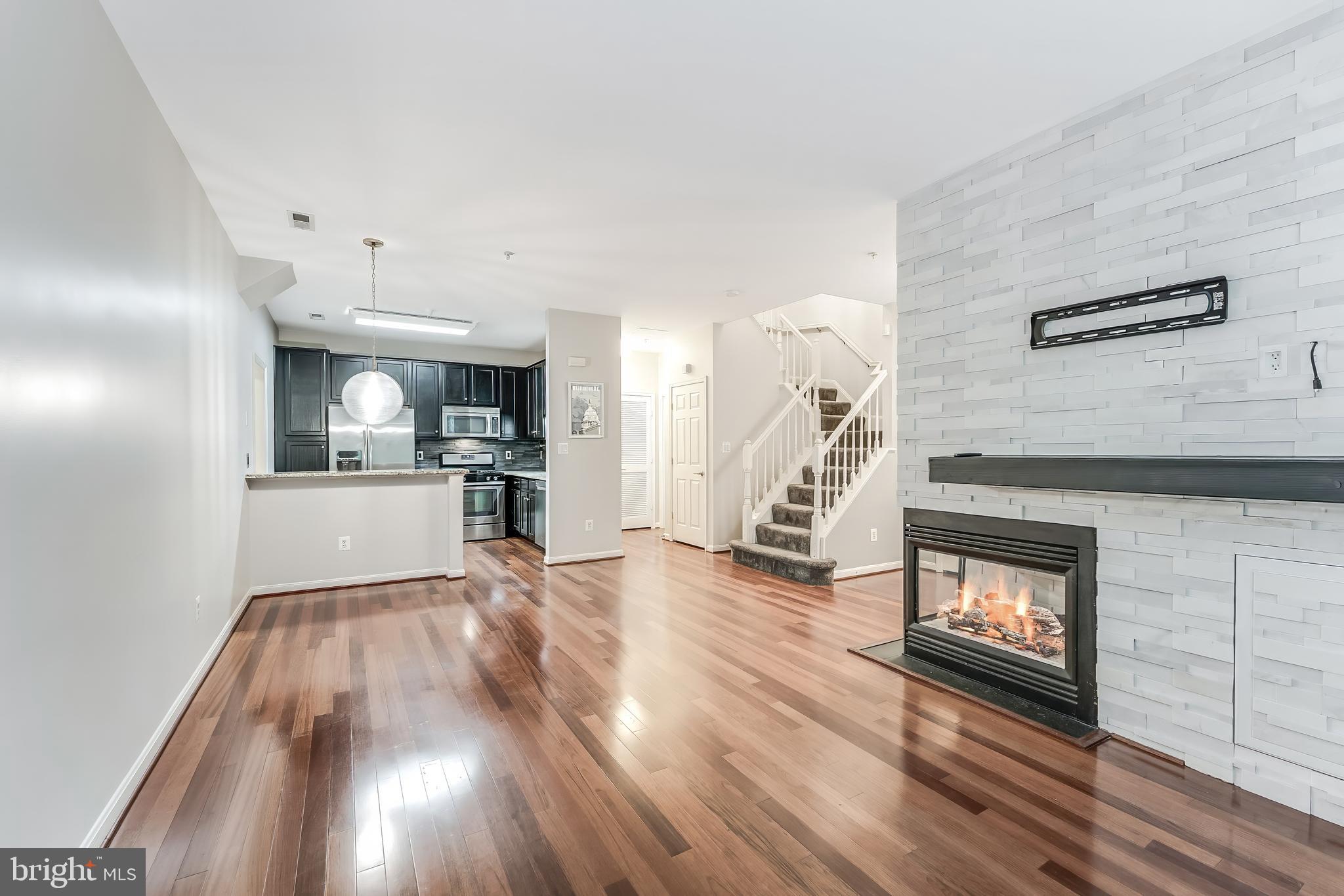 11407 T Gate Hill Place, Unit 112 Reston, VA 20194 - Photo 7 of 25