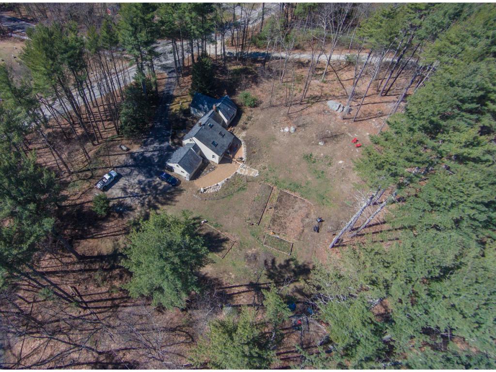 48 Merrimack Road Amherst, NH 03031 - Photo 2 of 36