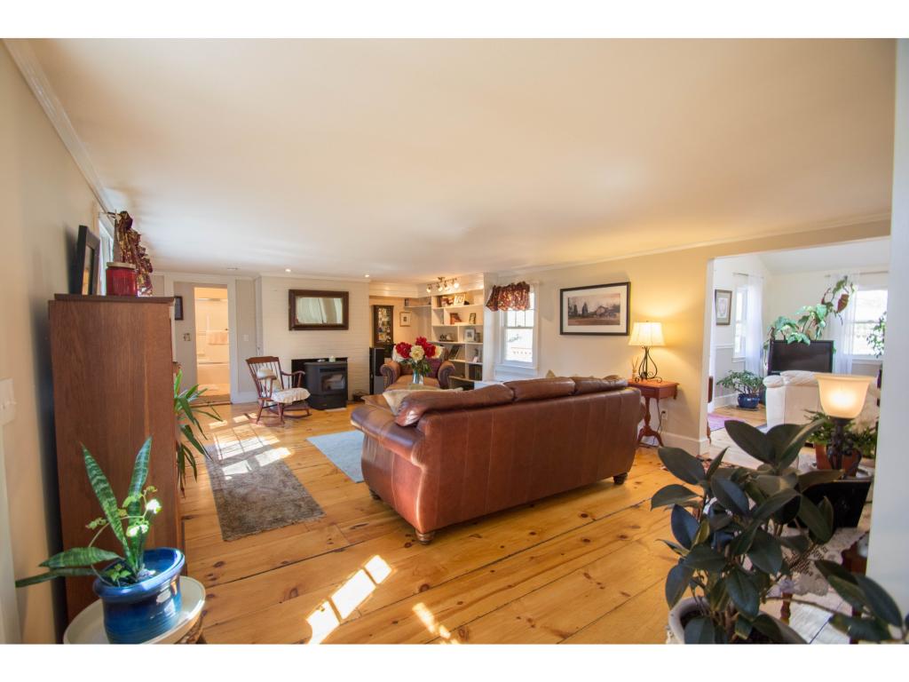 48 Merrimack Road Amherst, NH 03031 - Photo 20 of 36