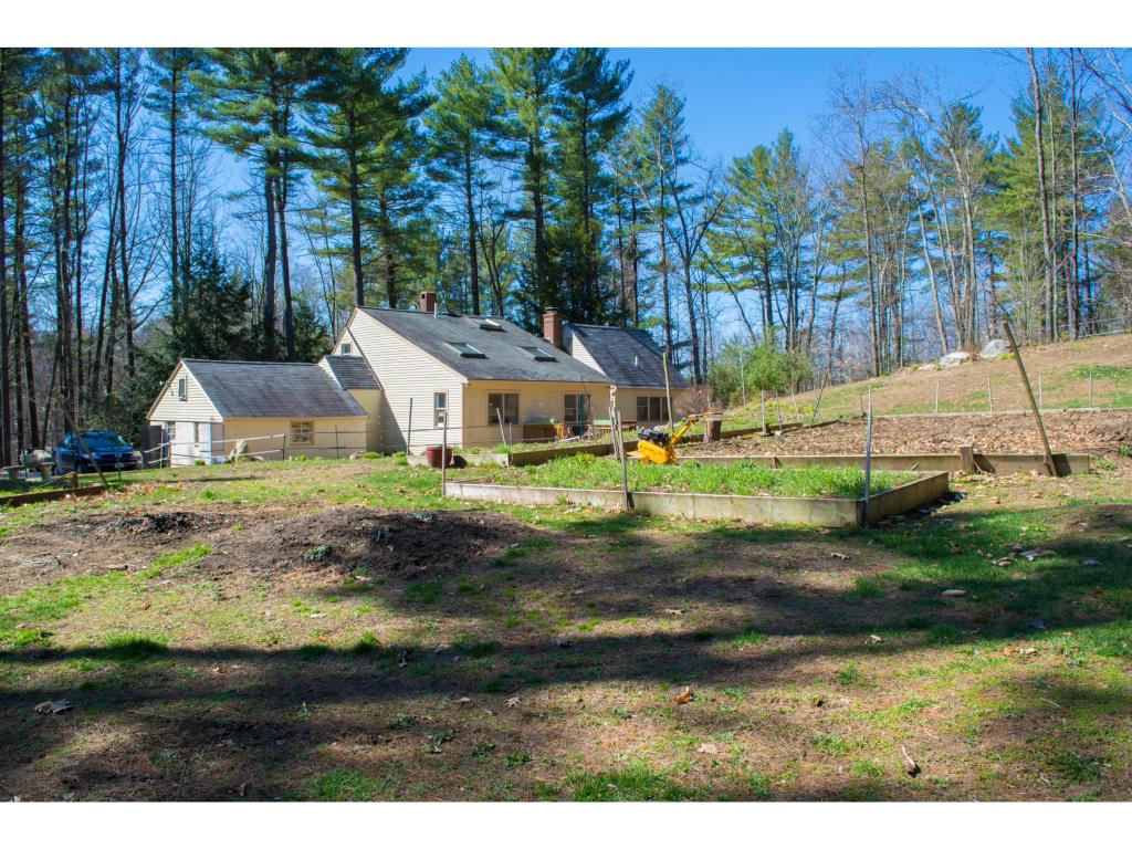 48 Merrimack Road Amherst, NH 03031 - Photo 7 of 36