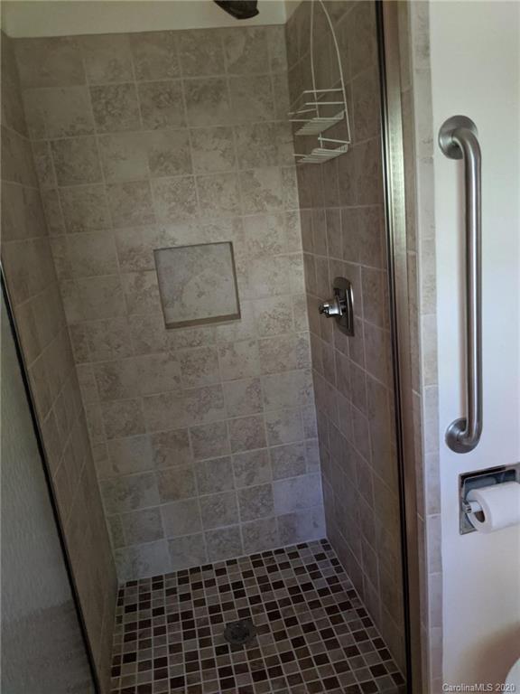 500 Old Country Road, Unit 6 Waynesville, NC 28786 - Photo 11 of 21 Gallery Image 11