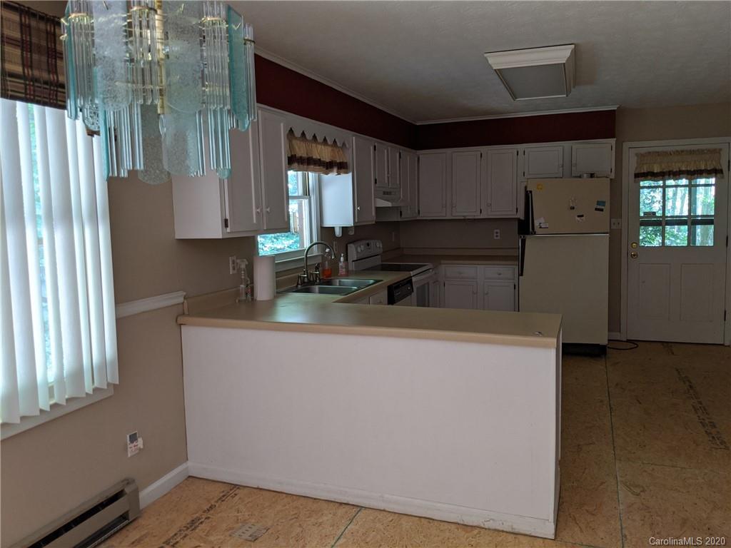 500 Old Country Road, Unit 6 Waynesville, NC 28786 - Photo 19 of 21 Gallery Image 19