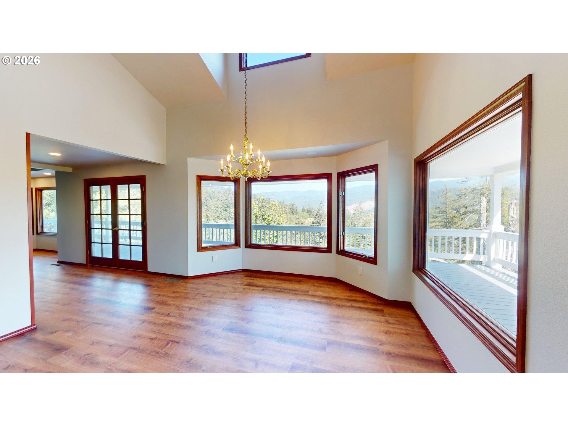 95822 Quail Mountain Road Gold Beach, OR 97444 - Photo 15 of 48 Dining Room