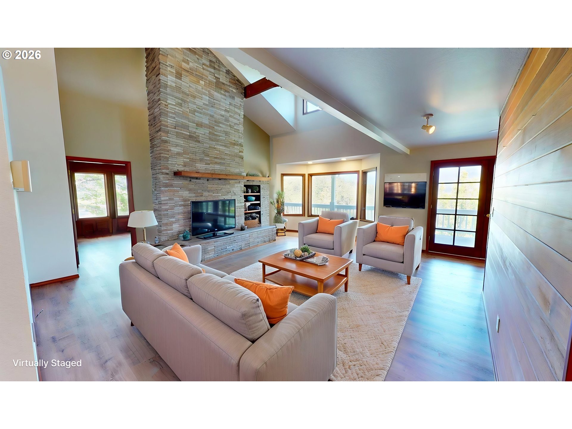 95822 Quail Mountain Road Gold Beach, OR 97444 - Photo 3 of 48 Living Room