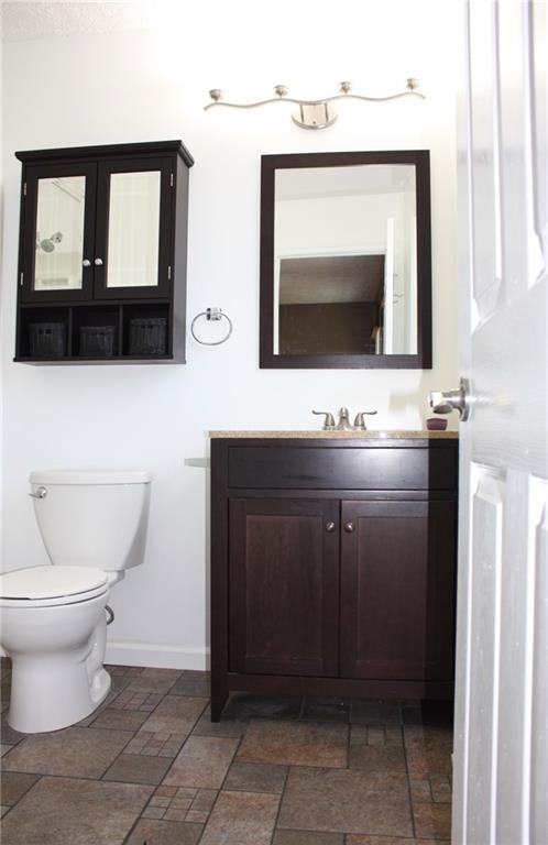 81 Bellview Circle McKees Rocks, PA 15136 - Photo 14 of 24 Brand New Master Bath!