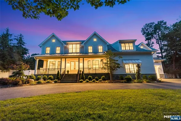 $3,689,000 | 11 Green Way, Old Tappan, NJ 07675