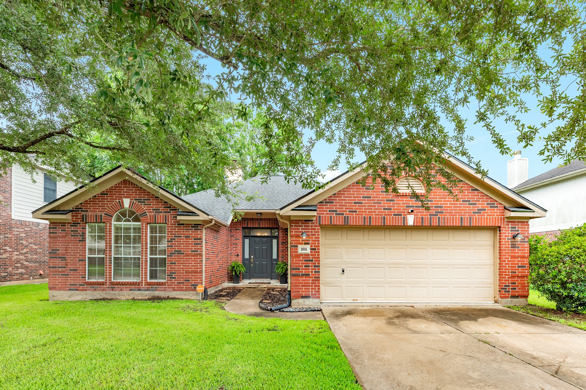 205 Mango Street Lake Jackson, TX 77566 - Photo 1 of 30