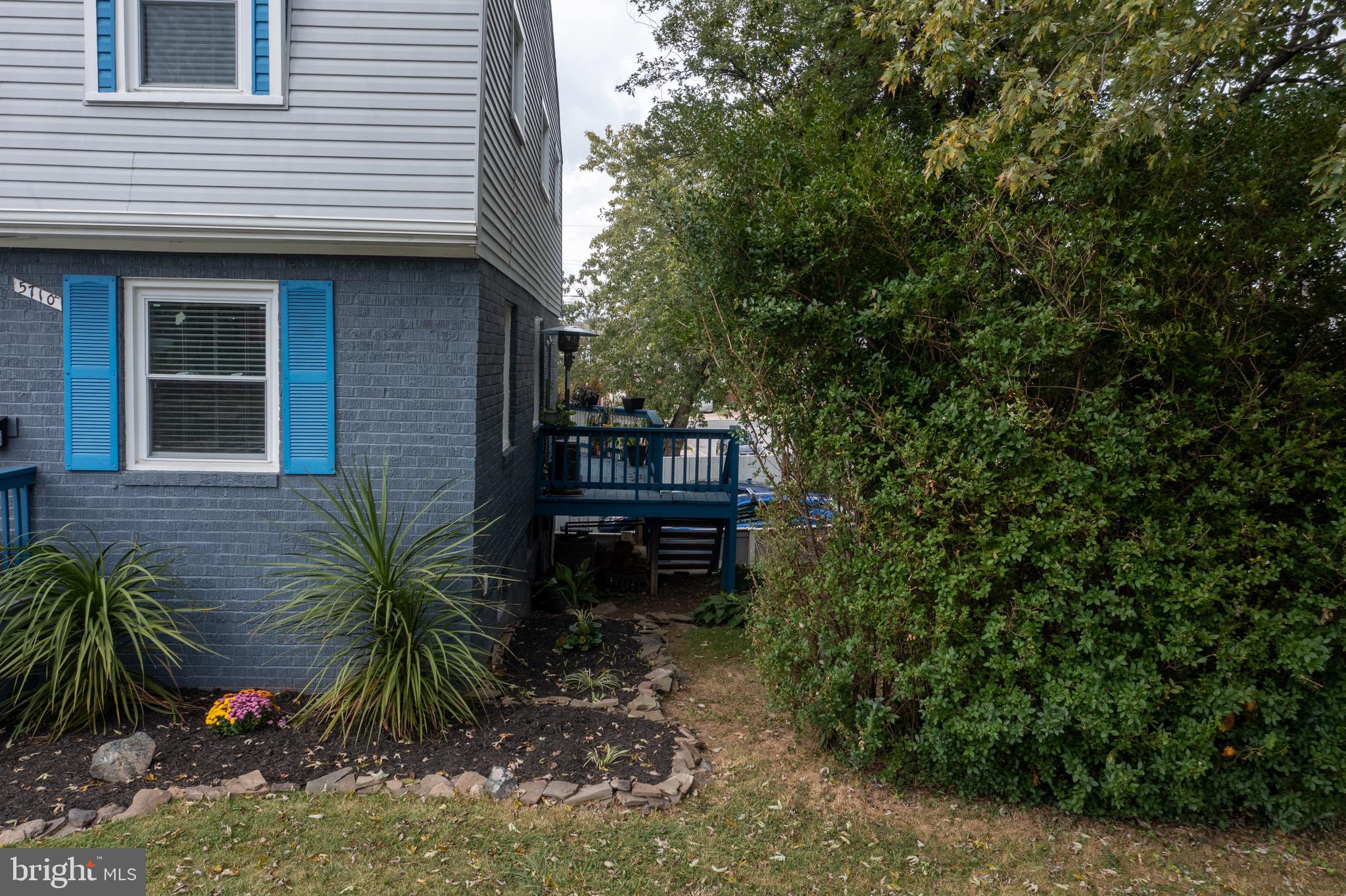 5710 Leiden Road Baltimore, MD 21206 - Photo 5 of 61 Entry to privacy terrace