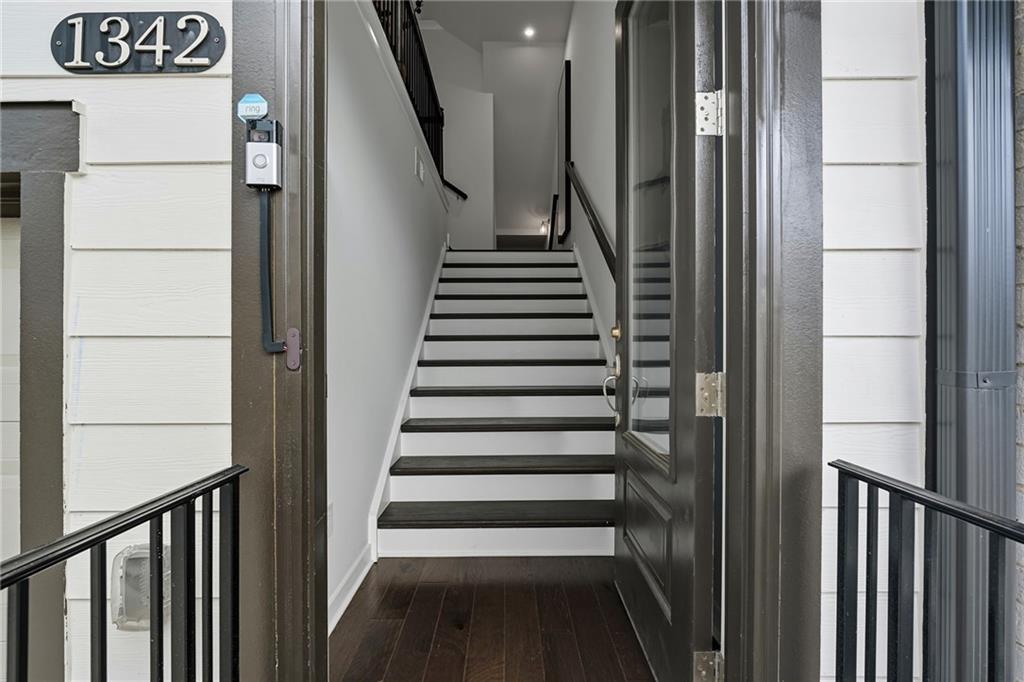 1342 Stanley Park Drive Decatur, GA 30033 - Photo 3 of 35