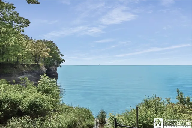 $195,000 | 807 Edgewater Drive, Westfield, NY 14787