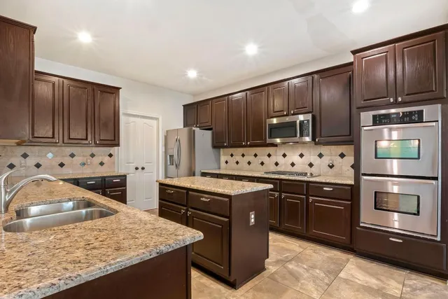 $3,000 | 2100 Hilton Head Drive, Round Rock, TX 78664