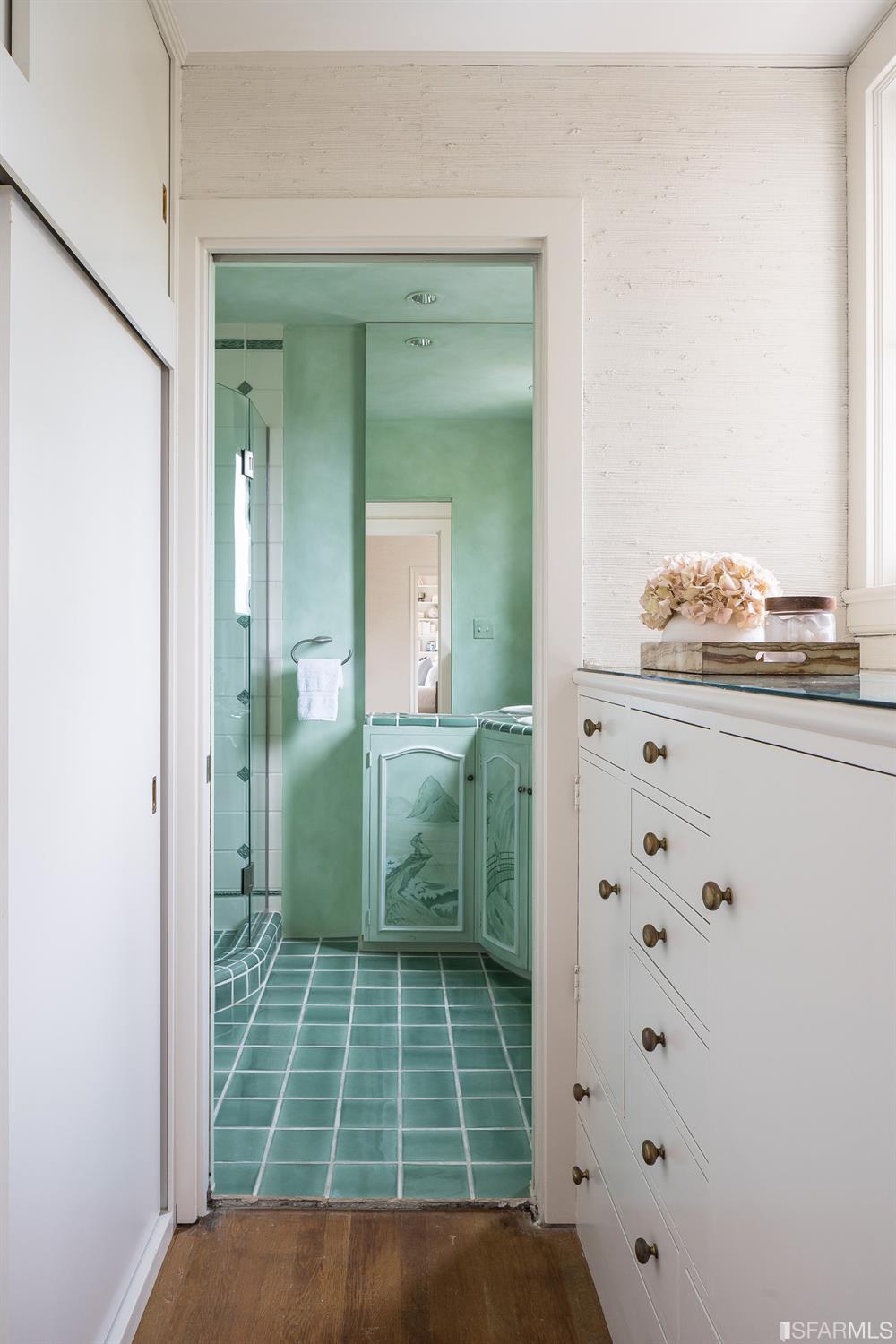 3498 Jackson Street San Francisco, CA 94118 - Photo 24 of 38 a bedroom with a bed table chair and two windows