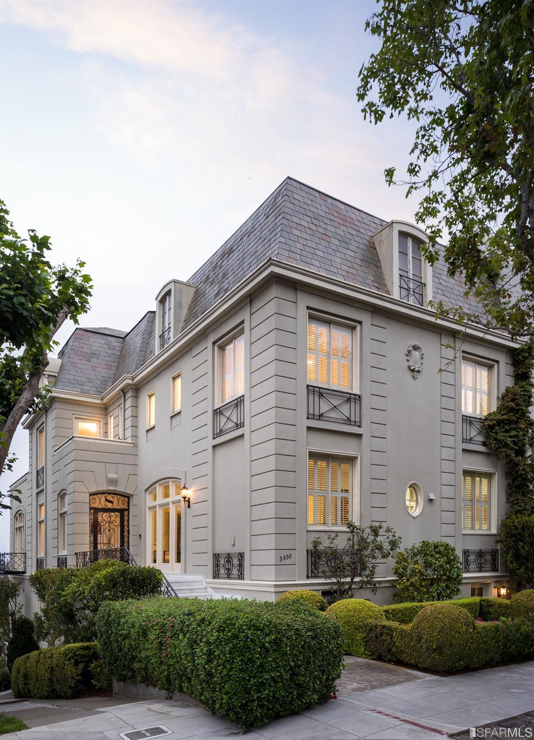 3498 Jackson Street San Francisco, CA 94118 - Photo 37 of 38 a front view of a house with garden