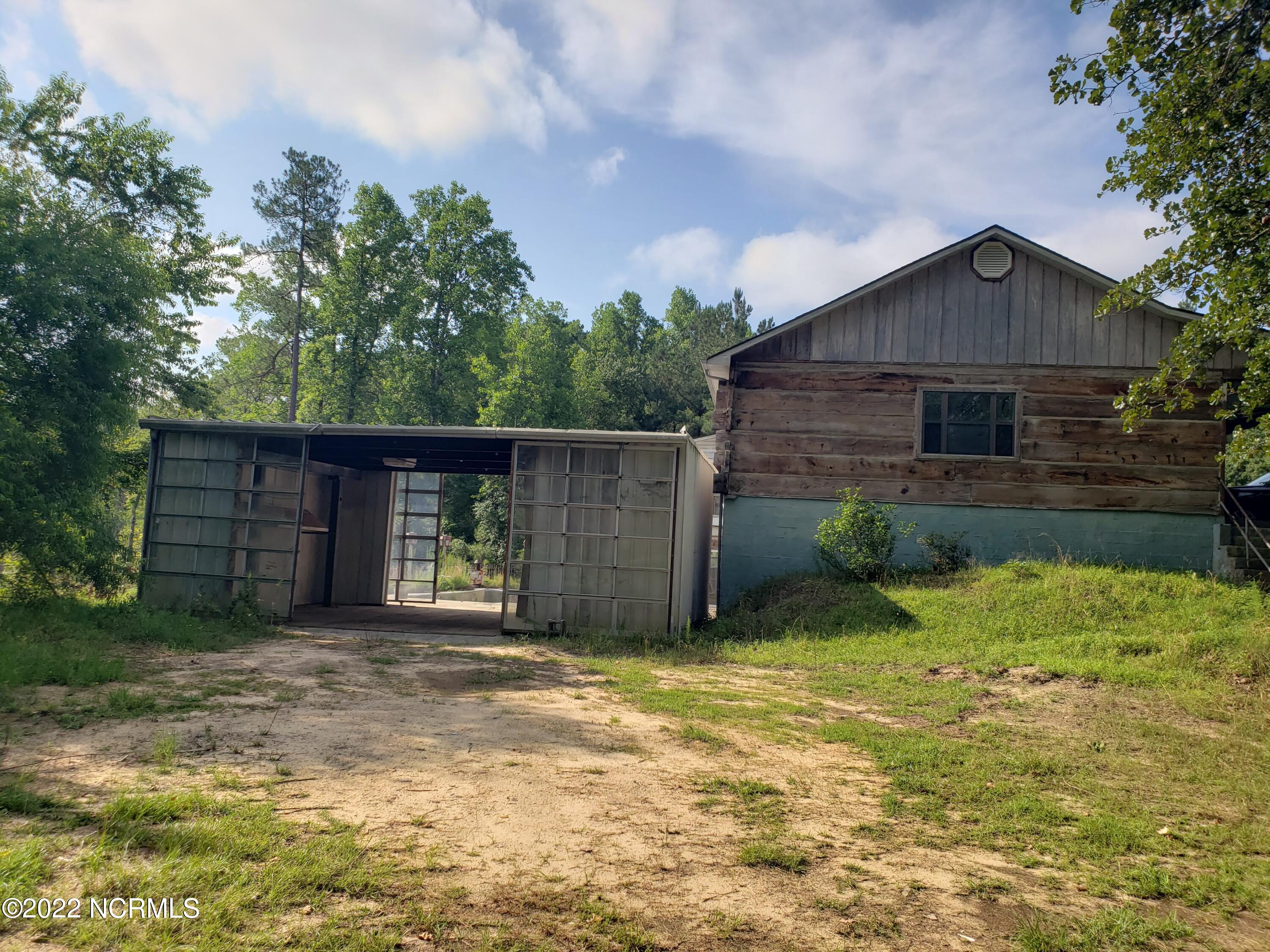1976 Roseland Road Aberdeen, NC 28315 - Photo 23 of 25 20220708_092442
