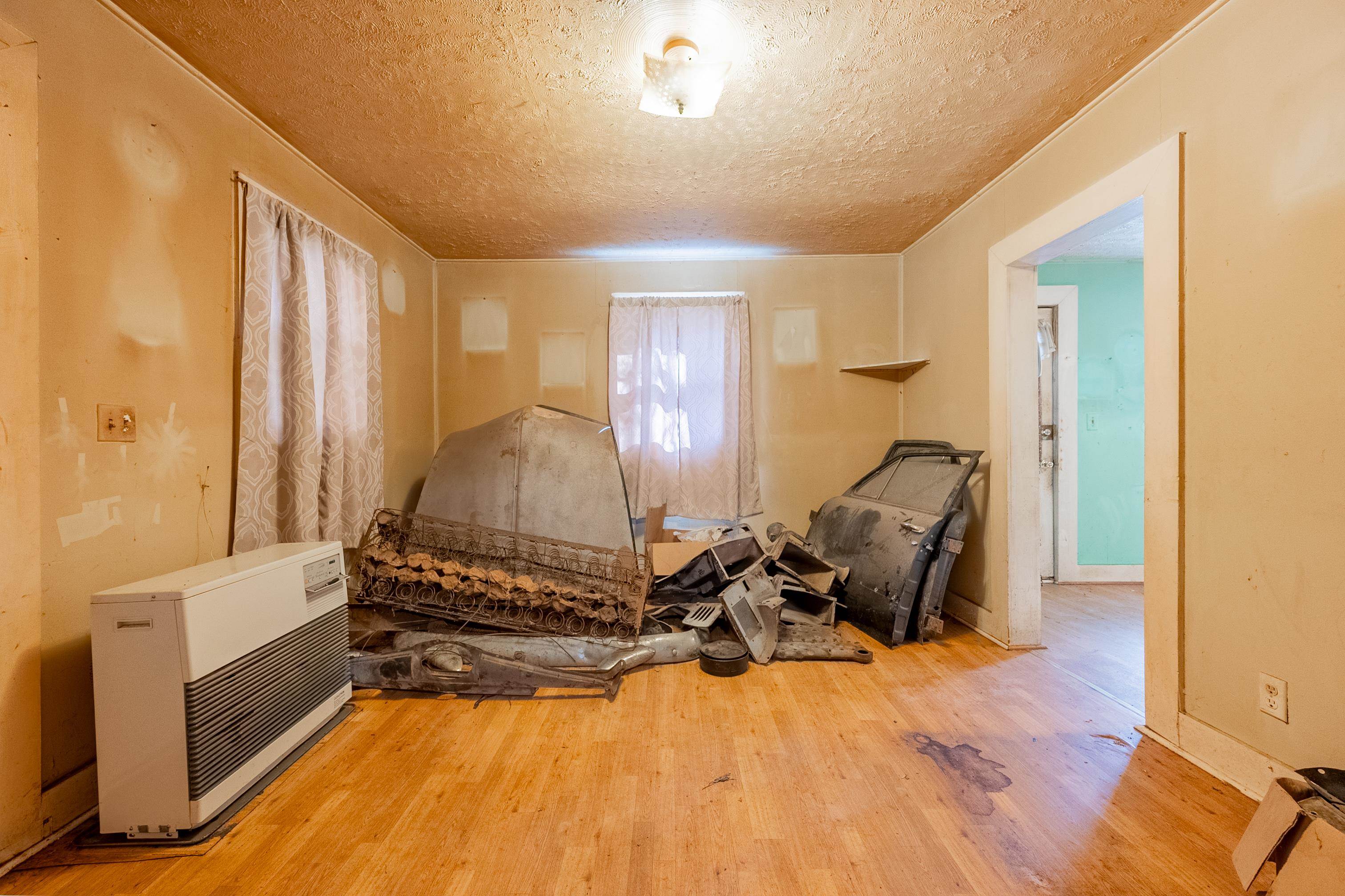 3263 Lowmans Ferry Road Pulaski, VA 24301 - Photo 10 of 43 Gallery Image 10