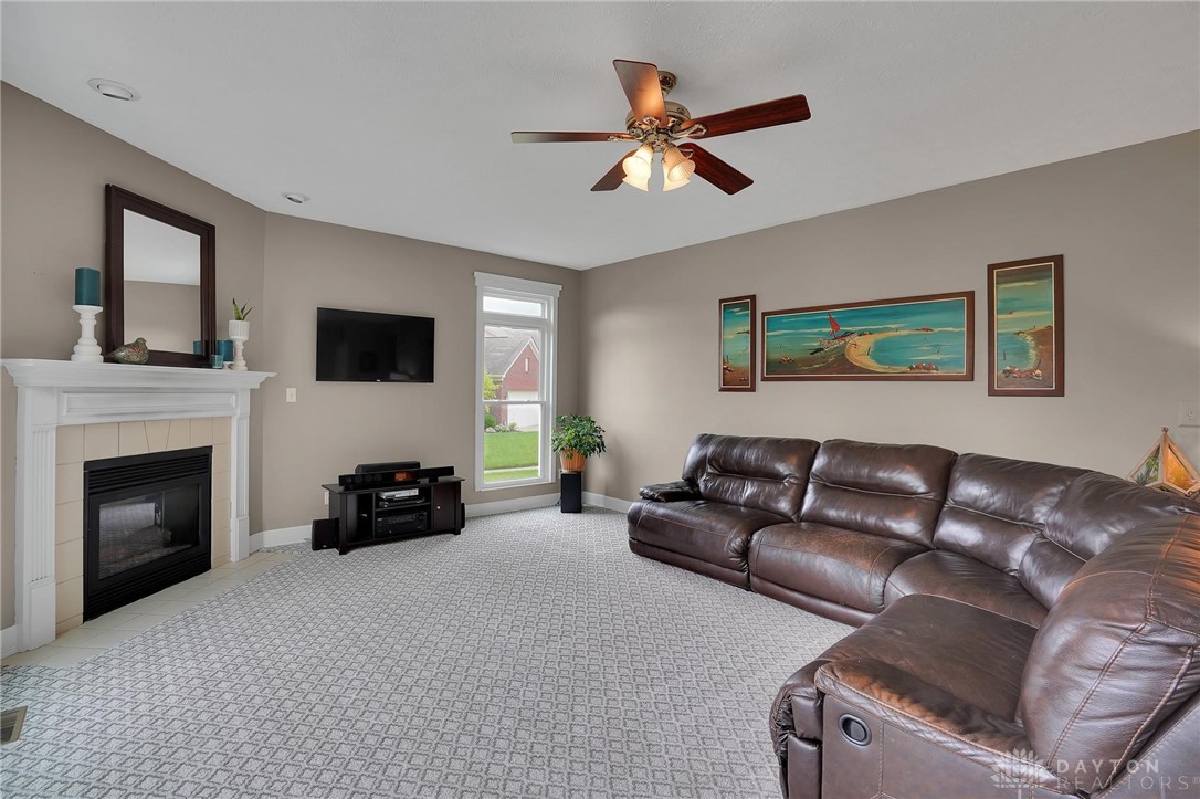 95 Keevers Point Springboro, OH 45066 - Photo 12 of 64 Gallery Image 12