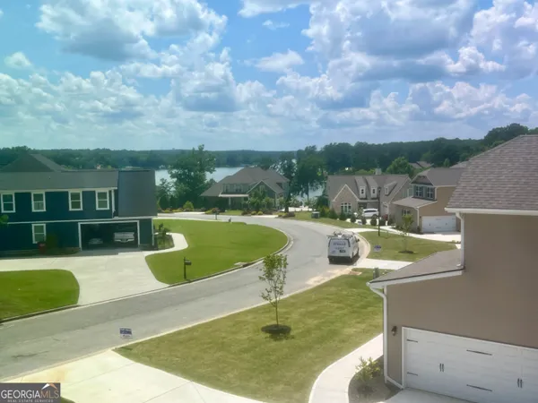 $399,900 | 213 Shoreline Way, Macon, GA 31220