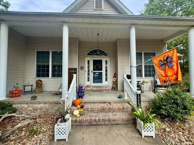 $349,900 | 17794 East Fairfield Road, Mount Vernon, IL 62864