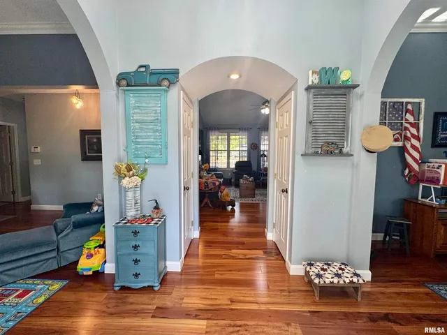 $349,900 | 17794 East Fairfield Road, Mount Vernon, IL 62864